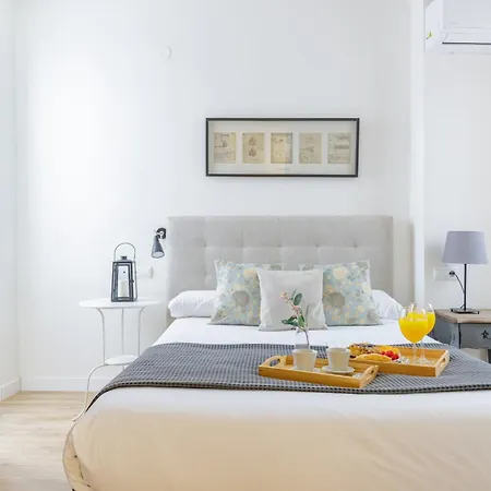 Apartment Living4malaga Charming Twin Malaga